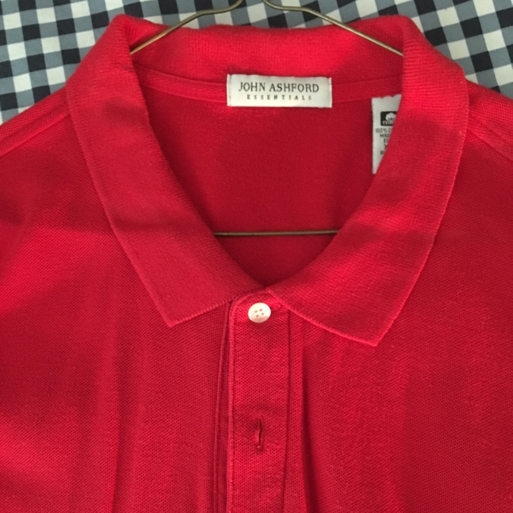 Polo shirt.